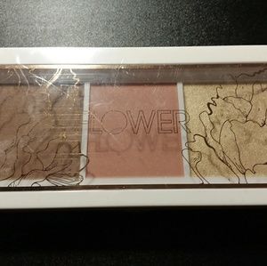 Flower C2 Contouring Palette